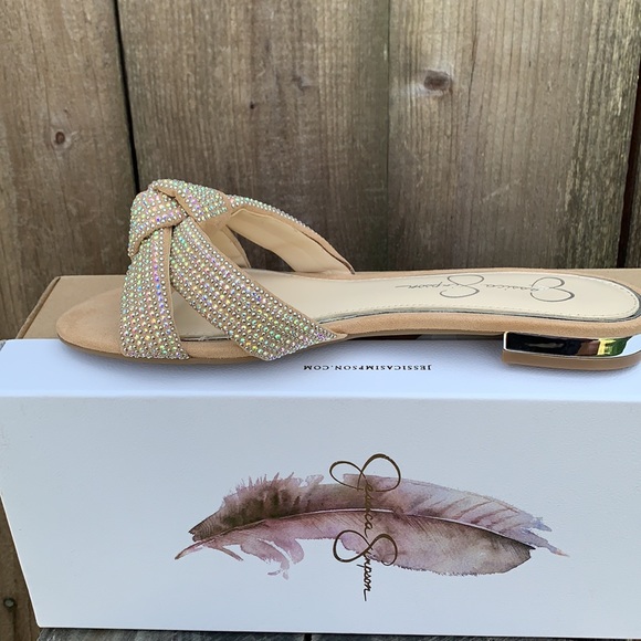 Jessica Simpson Women's Alisen Flat Sandal - Picture 4 of 6